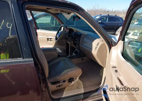 2000 Ford Explorer Eddie Bauer z USA, uszkodzony, nr VIN 1FMZU74E1YZA02823